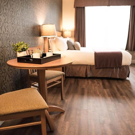 Cambridge Hotel And Conference Centre Extérieur photo