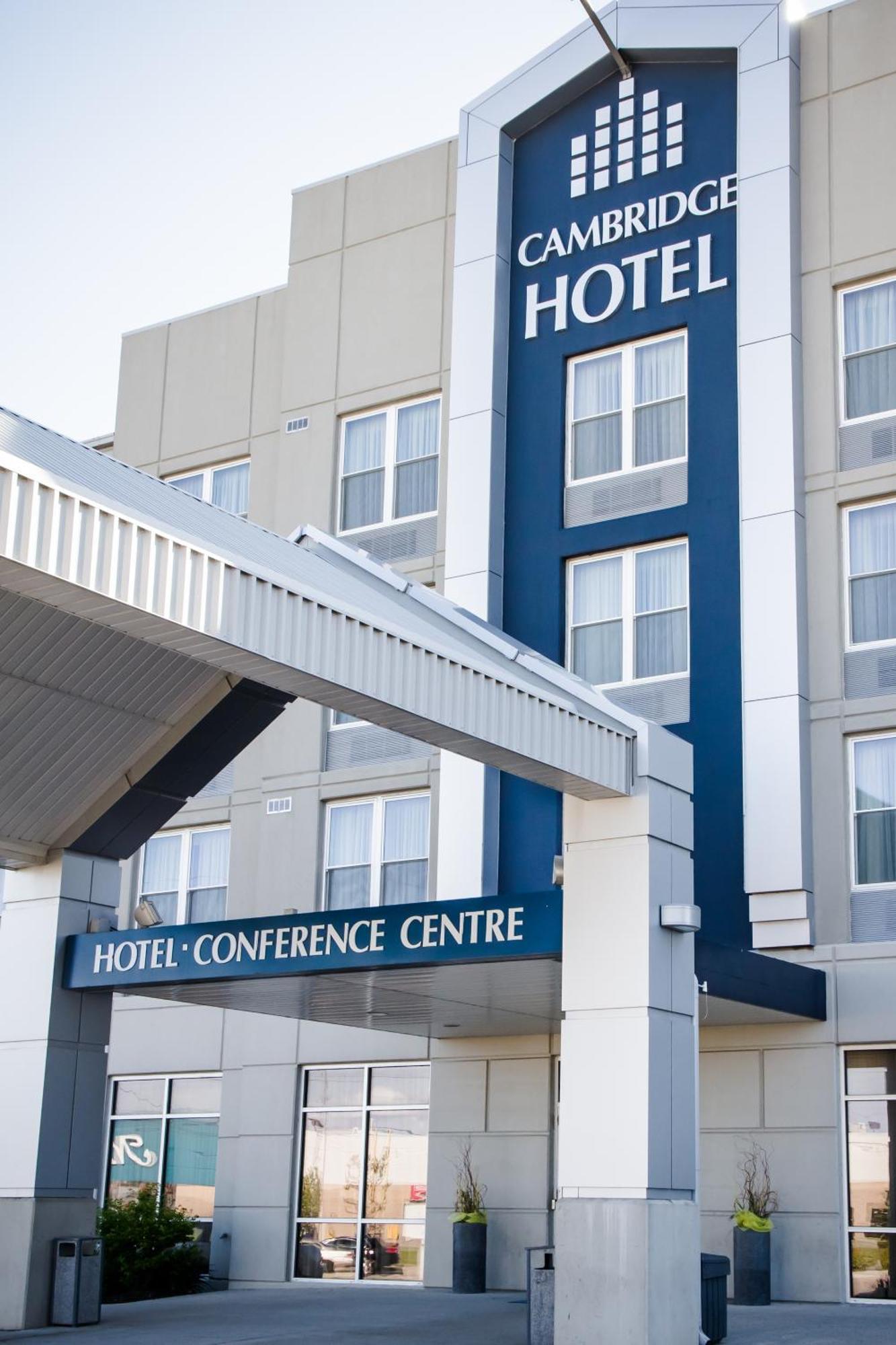 Cambridge Hotel And Conference Centre Extérieur photo